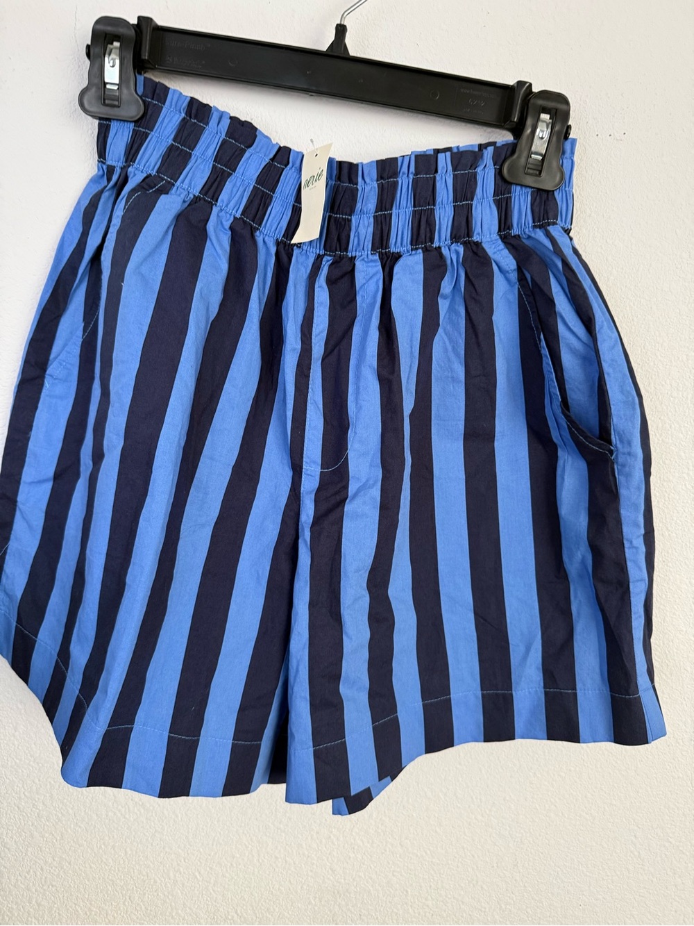 Aerie short stripes